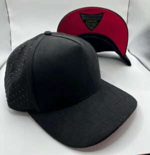 Helmet Gamuza 5 Panel Curva Negro Piedras En Gorra Under Rojo