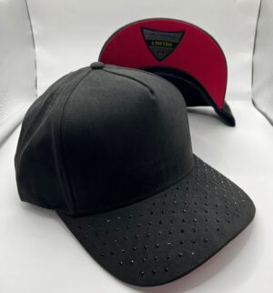 Helmet Gamuza 5 Panel Curva Negro Piedras En Vicera Under Rojo